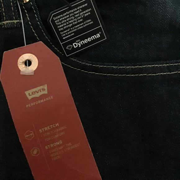 NWT LEVI'S 505 Performance 34 X 32 / Stretch & Strong - Picture 3 of 4